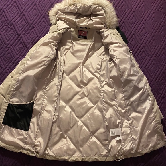 Winter coat. - Picture 2 of 4